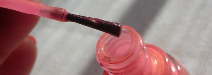 Нежный неон China Glaze Pink Plumeria