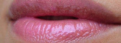 Блеск для губ "Сияние и объем" Nouba Lipshine Volume 87