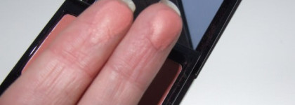 Румяные щечки с румянами Shiseido Luminizing Satin Face Color Румяна с шелковистой текстурой и эффектом сияния и Givenchy Le Prisme Blush Powder Blush – Румяна