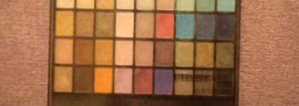 Палетка теней H&M