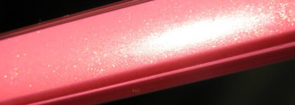 Нежный розовый с Chanel Levres Scintillantes Pink Teaser 142