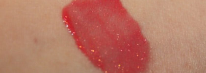 Нежный розовый с Chanel Levres Scintillantes Pink Teaser 142