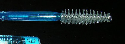 Тушь-гель для бровей от Essence. Lash & brow gel mascara