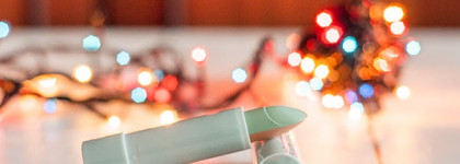 Oriflame Антибактериальный корректирующий карандаш с маслом чайного дерева / Corrective stick Love Nature purifying oily skin tea tree