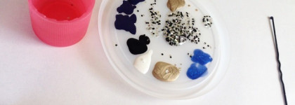 China Glaze Queen B и простой дизайн