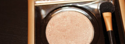 Бежевое  трио  в  моей  косметичке