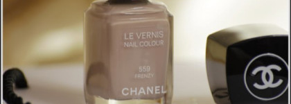 Chanel Le Vernis Nail Colour 559 Frenzy