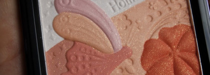 Holika Holika "Fly Holika" Blooming Butterfly - румяна и хайлайтер
