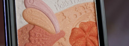 Holika Holika "Fly Holika" Blooming Butterfly - румяна и хайлайтер