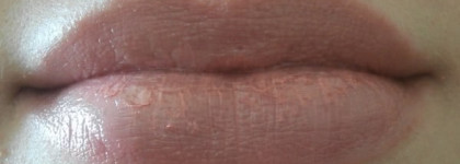 Милашка зайка Pretite Bunny Gloss Bar №5 Juicy Peach от Tony Moly