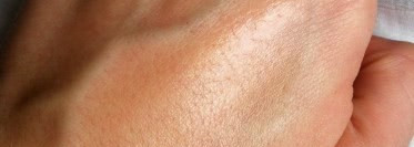 Увлажняющая база под макияж Guerlain L'or Radiance Concentrate with Pure Gold Makeup Base