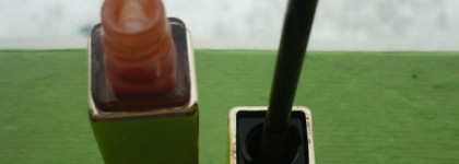 Guerlain kiss kiss  Essence De Gloss  № 440