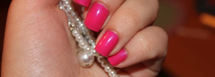 Sally Hansen  Salon Manicure # 530 Back To the Fuchsia