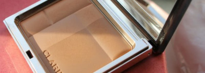 Clarins Bronzing Duo Mineral Powder Compact SPF 15  03 Dark