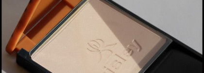Пудра, которая есть, даже если её никто не видит. Sisley Phyto-Poudre Compacte a l'extrait naturel Camelia, 2 transparente irisee
