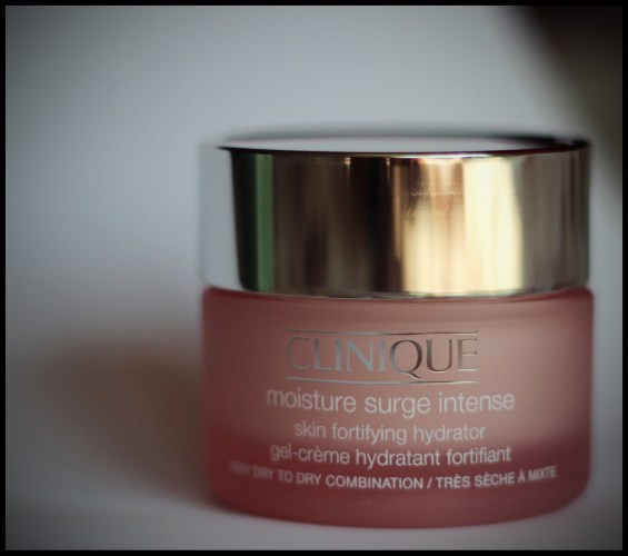 SOS - Save Our Skin! Moisture Surge Intense Skin Fortifying Hydrator от Clinique