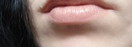 помада Chanel Rouge Coco Shine #437 Empreinte (summer 2012)