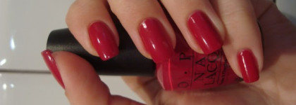 Пара любимок от OPI:  "Conquistadorable Color" NL E51 и "OPI Red" NLL72