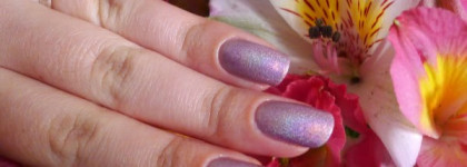 Моё второе знакомство с голографиками. Удачное