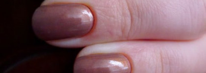 Пыльно-коричнево-золотистый лак в моей коллекции