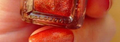 Лето на ногтях