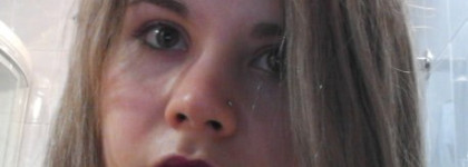 Жидкая помада Essense Vampire Love №1