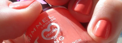 Rimmel Lasting Finish Nail Polish 053 Apricot Punch