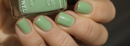 Chanel Le Vernis Nail Colour 767 Fraicheur