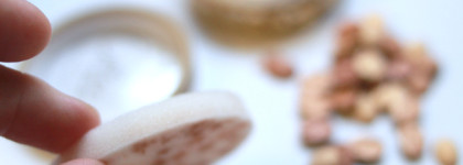 Кофе от Essence заказывали? Хайлайтер Essence coffee to glow highliter beans