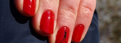 Essie Nail Polish Forever Yummy 57 - любимый красный