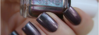 Essie For The Twill Of It