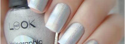 Жидкая радуга на ноготках - NailLook Holographic