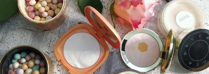 Девять баночек пудр, любимых и не очень