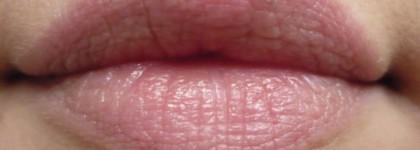 А я опять о бюджетном. Essence: помада и блеск