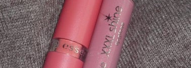 А я опять о бюджетном. Essence: помада и блеск