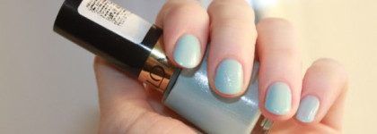 Шторм в голубой лагуне с лаками Revlon