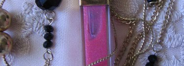 Деликатное сверкание с блеском YSL Golden Gloss 40 Golden Impertinence