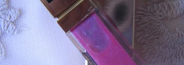 Деликатное сверкание с блеском YSL Golden Gloss 40 Golden Impertinence