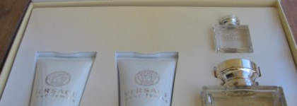 Versace by Versace - простой и чистый цветочный аромат