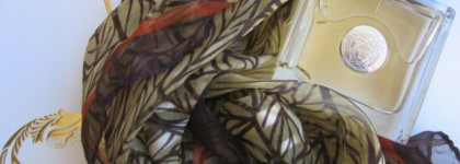 Versace by Versace - простой и чистый цветочный аромат