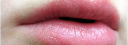 Известная и неоднозначная Rouge Volupte Yves Saint Laurent №02