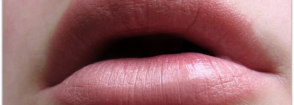 Известная и неоднозначная Rouge Volupte Yves Saint Laurent №02