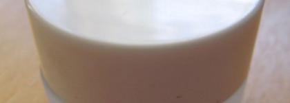 Моя первая база Smoothing And Fixing Eye Primer от Pupa