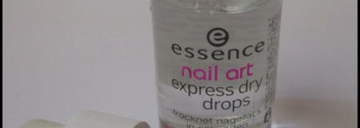 Сушка с проникающим эффектом Orly Sec'n Dry против Essence nail art express dry drops