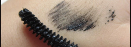 Almea Xlash mascara Otimal black mascara with vitamin E