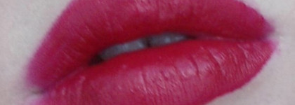 Первый красный. Nyx Round Lipstick в оттенке 511 "Chaos"