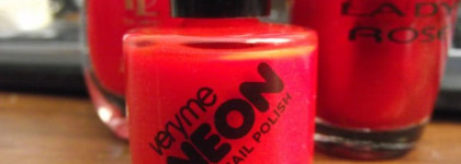 Неоновый алый лак Veryme Neon nail polish от Oriflame