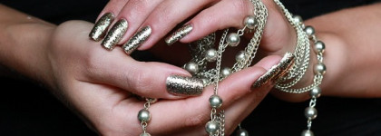 China Glaze Twinkle Lights или что делать с глиттером