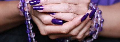 China Glaze Creative Fantasy - текстура "желе"