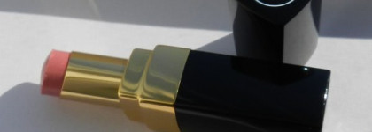 Chanel Rouge Coco Shine #57 "Aventure"